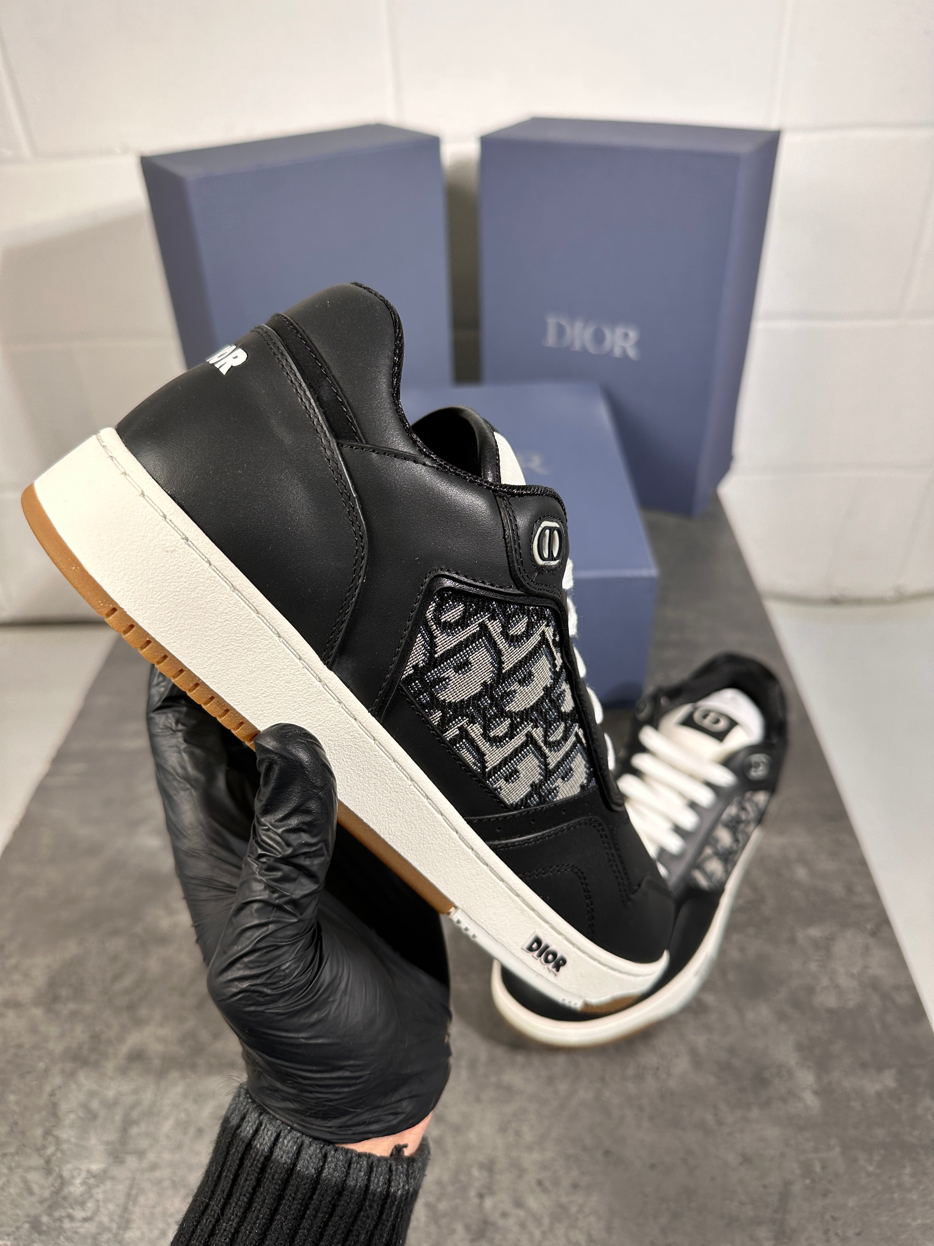 Dior b27 black